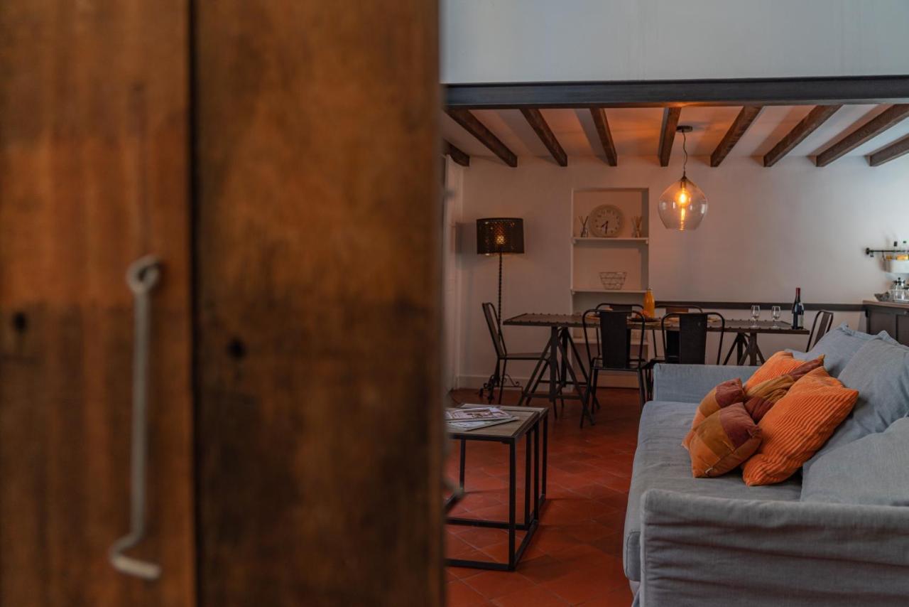Une Nuit à Nîmes - Loft à la Maison Carrée Exterior foto